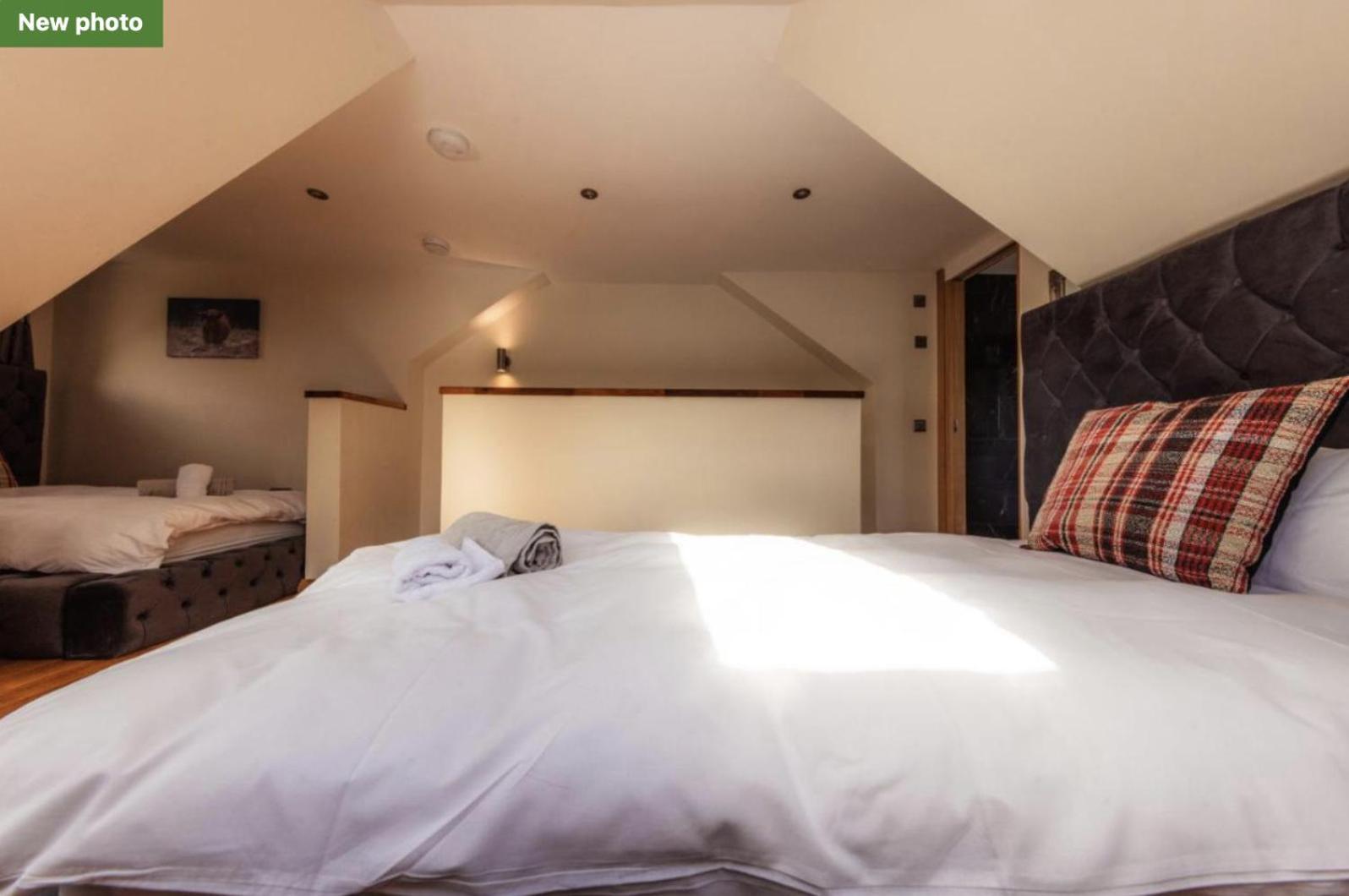 Luxury Cottage With Stunning Views Near Fairy Pools - School House 3 Карбост Экстерьер фото
