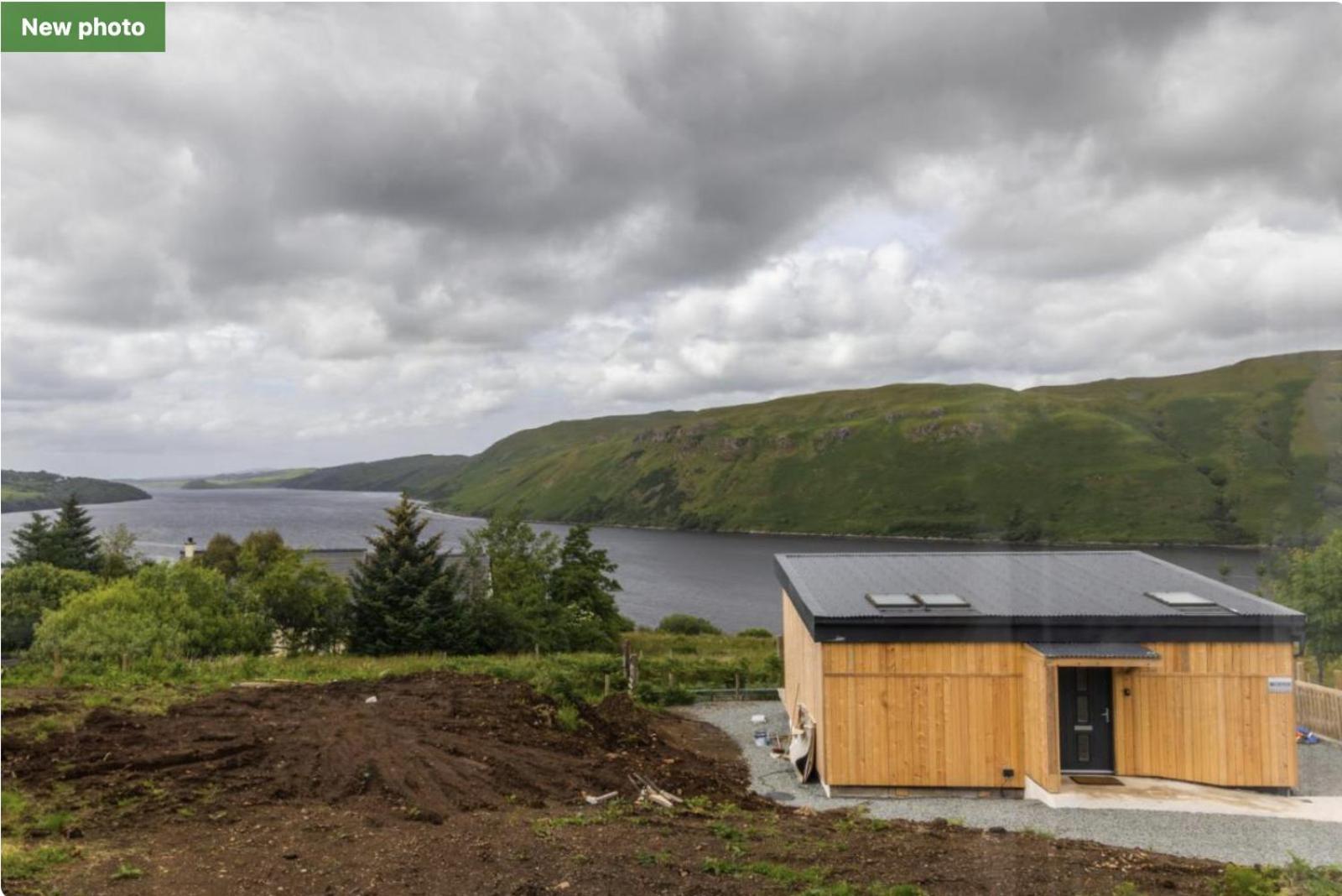 Luxury Cottage With Stunning Views Near Fairy Pools - School House 3 Карбост Экстерьер фото