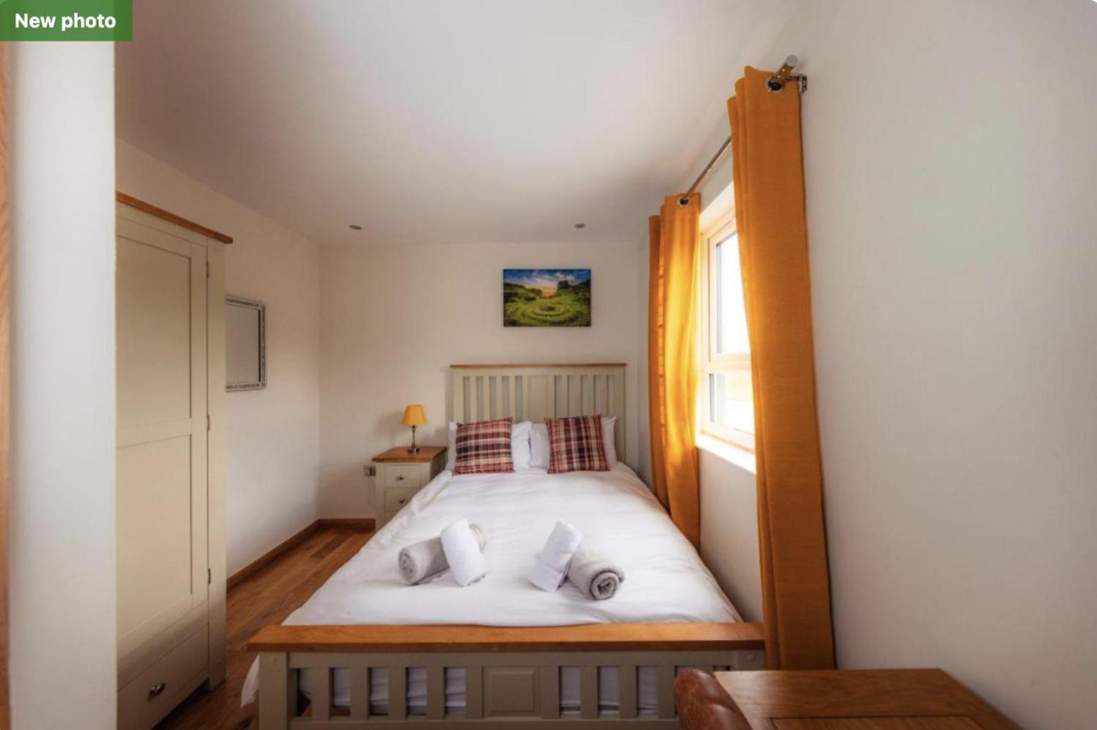 Luxury Cottage With Stunning Views Near Fairy Pools - School House 3 Карбост Экстерьер фото